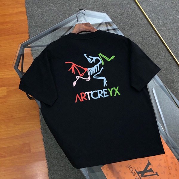 ブランドTシャツ背面デザイン